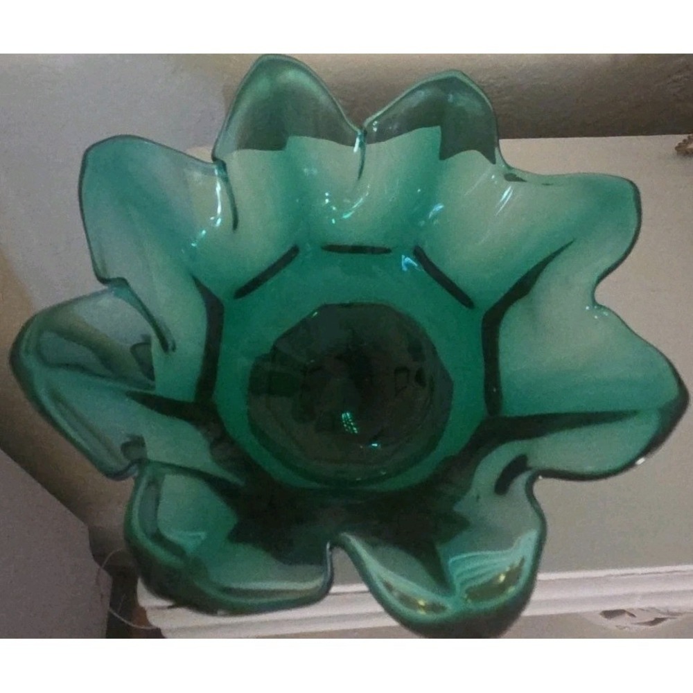 Emerald Green Glass Vintage Petal Candy Dish Handkerchief Compote St. Paddy's